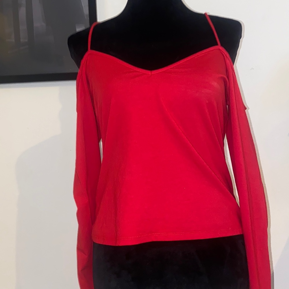 Guess Open shoulder long sleeve shirt